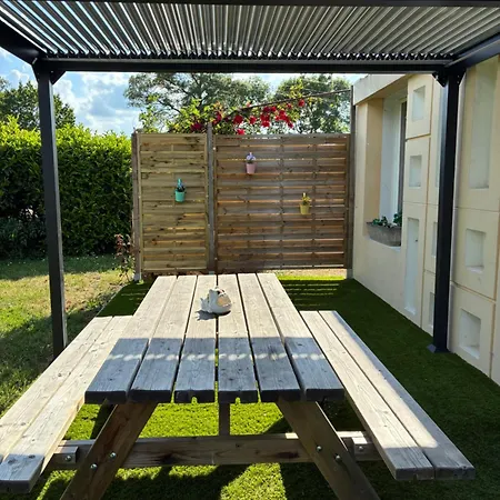 3 Parking Et Terrasse Plaisance-du-Touch