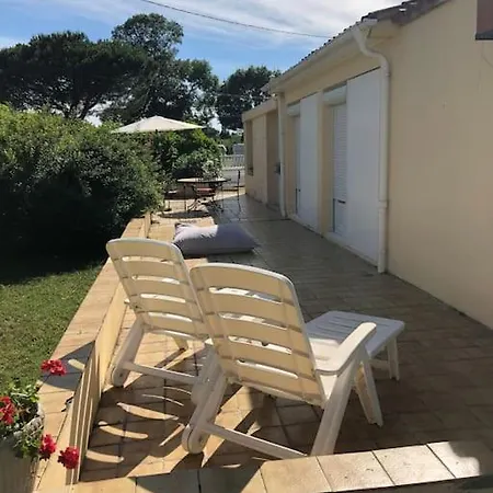 3 Parking Et Terrasse *