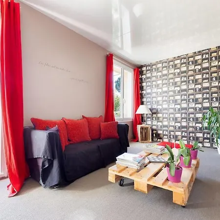 3 Parking Et Terrasse 빌라